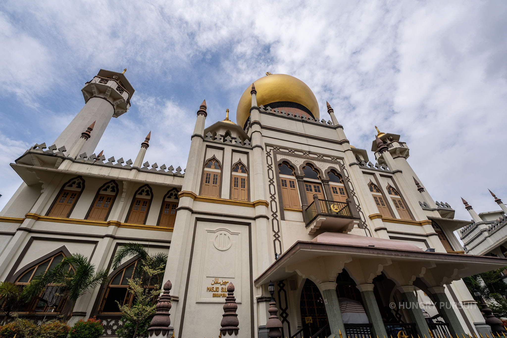 Front view of Sultan Mosque, a historic landmark in Haji Lane, Singapore.